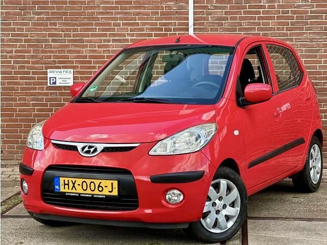 Rood Gebruikt 2010 Hyundai i10 Pure Hatchback | € 2.650 (Eerlijke prijs) - Afbeelding 1/4