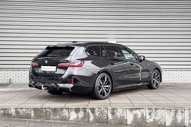 Occasion BMW i5 250 kW (340 PK) 2026 Saphirschwarz metallic (475) (zwart metallic) Stationwagen