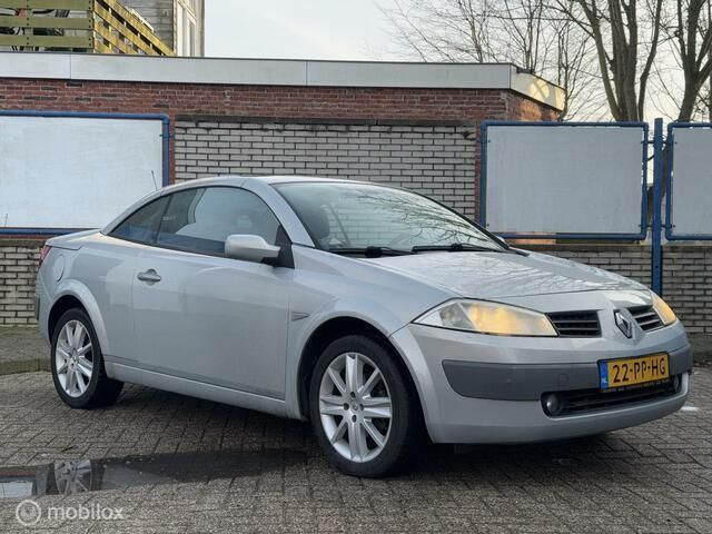 Grijs Gebruikt 2004 Renault Mégane Cabriolet Cabriolet | € 2.299 (Duur) - Afbeelding 1/4