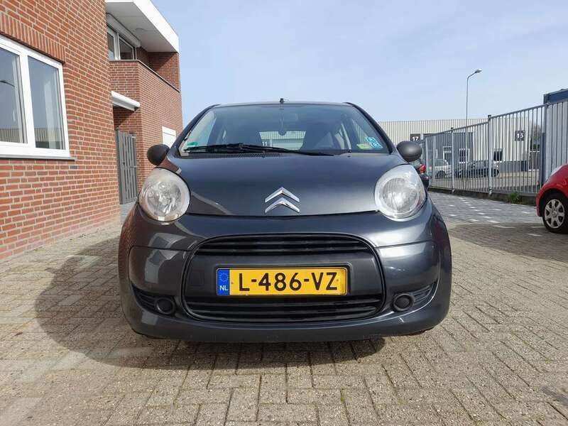 Grijs Gebruikt 2010 Citroën C1 Hatchback | € 1.950 (Super prijs) - Afbeelding 1/4