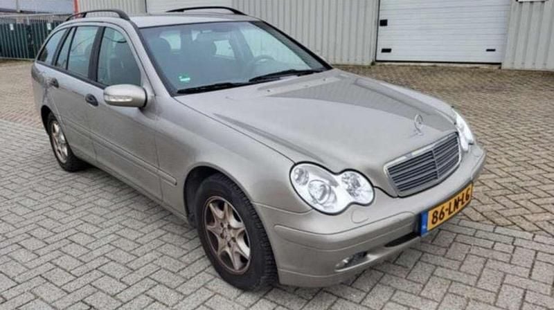 Grijs Gebruikt 2003 Mercedes C180 Elegance Stationwagen | € 2.800 (Goede deal) - Afbeelding 1/4