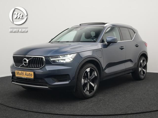 Blauw Gebruikt 2022 Volvo XC40 Inscription SUV | € 29.940 (Goede deal) - Afbeelding 1/4