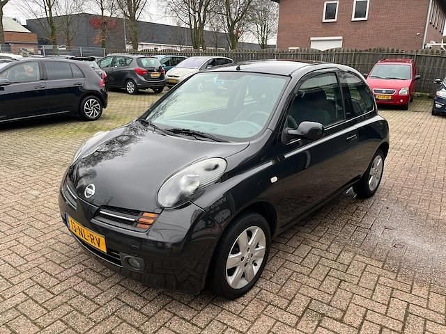 Occasion Nissan Micra Tekna 80 PK (58 kW) 2003 Zwart (metallic) Hatchback