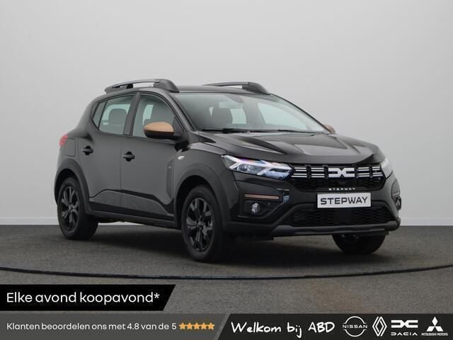 Zwart Nieuw 2025 Dacia Sandero Extreme Hatchback | € 25.975 (Iets duurder) - Afbeelding 1/4