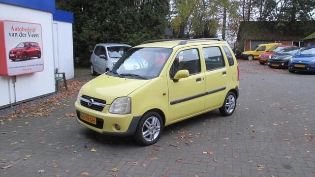 Geel Gebruikt 2007 Opel Agila Hatchback | € 1.399 (Eerlijke prijs) - Afbeelding 1/4