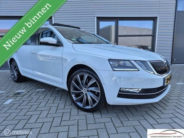 Wit Gebruikt 2019 Skoda Octavia RS Stationwagen | € 15.500 - Afbeelding 1/4