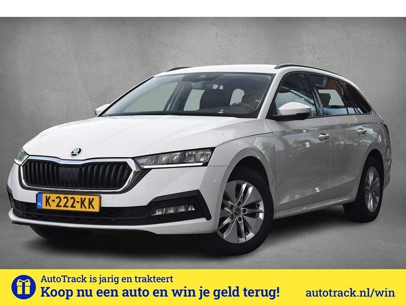 Wit Gebruikt 2021 Skoda Octavia Ambition Stationwagen | € 16.950 (Eerlijke prijs) - Afbeelding 1/4