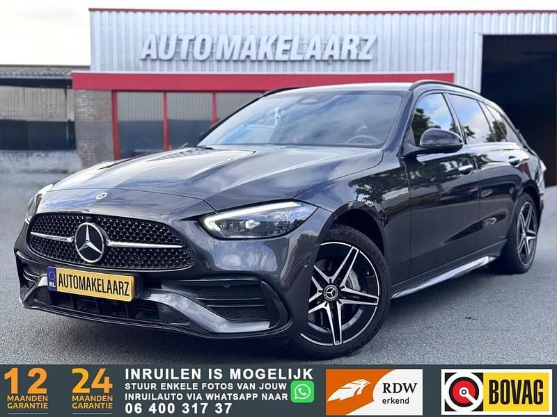 Grijs Gebruikt 2023 Mercedes C300 AMG Stationwagen | € 39.990 (Eerlijke prijs) - Afbeelding 1/4