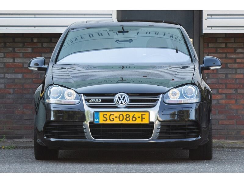 Zwart Gebruikt 2005 VW Golf IV R Hatchback | € 22.500 - Afbeelding 1/4