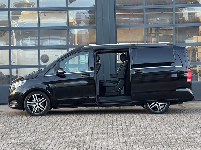 Occasion Mercedes V250 Avantgarde Edition 190 PK (139 kW) 2016 Zwart (metallic) MPV