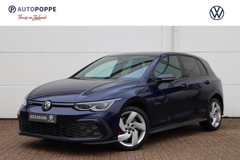 Hatchback Gebruikt 2022 VW Golf VIII GTE Hatchback | € 26.450 (Eerlijke prijs) - Afbeelding 1/4