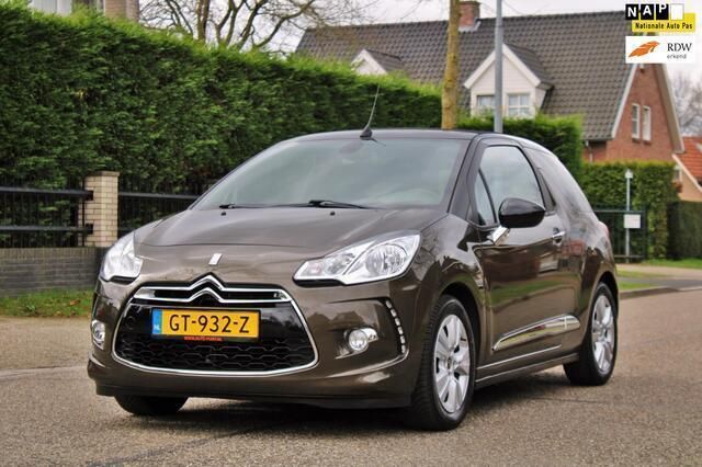 Bruin, metallic lak Gebruikt 2014 Citroën DS3 Cabriolet So Chic Cabriolet | € 7.945 (Eerlijke prijs) - Afbeelding 1/4