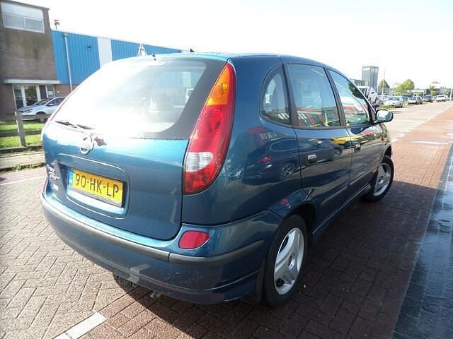Occasion Nissan Almera Tino 114 PK (83 kW) 2001 Blauw MPV