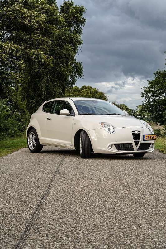 Wit Gebruikt 2010 Alfa Romeo MiTo Distinctive Hatchback | € 4.250 (Eerlijke prijs) - Afbeelding 1/4