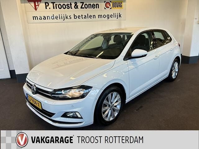 Wit Gebruikt 2019 VW Polo Highline Hatchback | € 16.600 (Eerlijke prijs) - Afbeelding 1/4