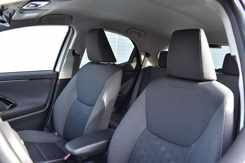 Occasion Toyota Yaris Hybrid Edition 80 PK (58 kW) 2024 Wit Hatchback