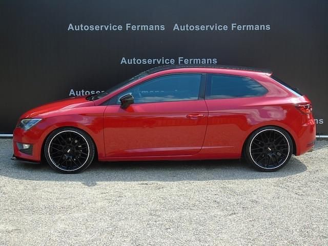 Occasion Seat Leon FR-Line 181 PK (133 kW) 2013 Rood Hatchback