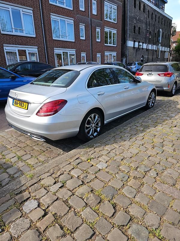 Zilver Occasion 2017 Mercedes C220 Premium Sedan | € 15.500 (Super prijs) - Afbeelding 1/4
