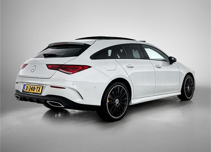 Occasion Mercedes CLA250e Shooting Brake AMG 2024 Wit Stationwagen