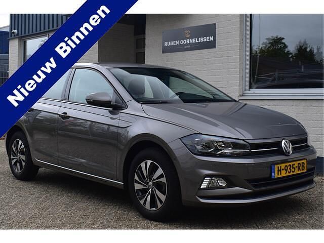 Grijs Gebruikt 2020 VW Polo Comfortline Hatchback | € 14.945 (Eerlijke prijs) - Afbeelding 1/4