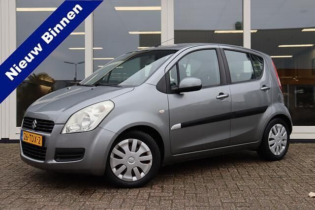 Grijs Occasion 2012 Suzuki Splash Comfort Hatchback | € 4.999 (Eerlijke prijs) - Afbeelding 1/4