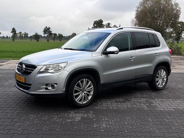Grijs Gebruikt 2009 VW Tiguan Sport SUV | € 6.749 (Eerlijke prijs) - Afbeelding 1/4