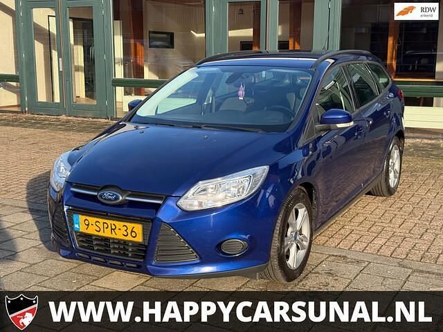 Blauw (metallic) Occasion 2013 Ford Focus Stationwagen | € 3.950 (Eerlijke prijs) - Afbeelding 1/4