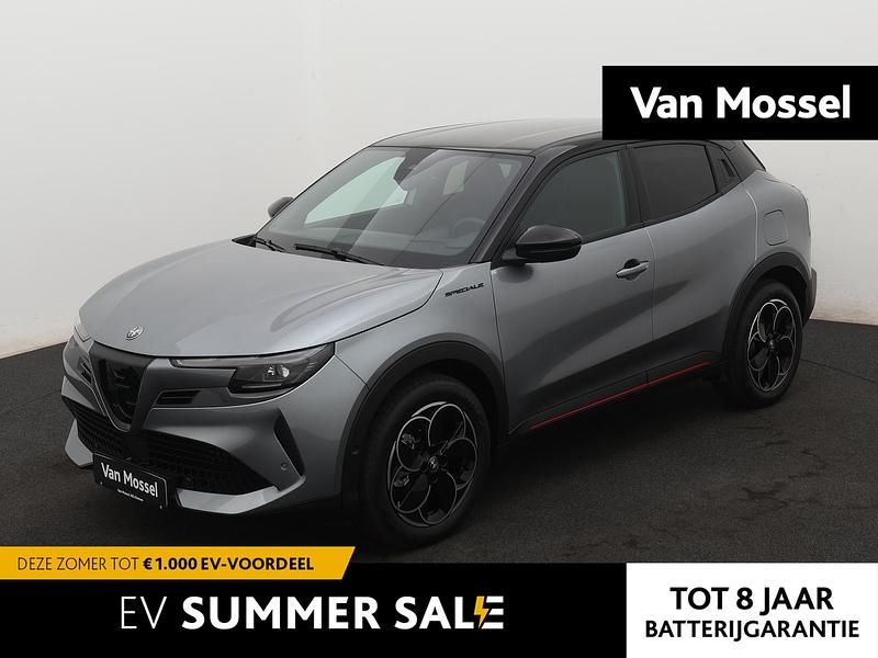 Grijs Gebruikt 2024 Alfa Romeo Junior Edizione Speciale SUV | € 38.500 (Duur) - Afbeelding 1/4