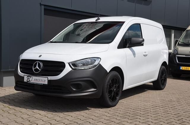 Wit Gebruikt 2023 Mercedes Citan 110 Van | € 13.950 - Afbeelding 1/4