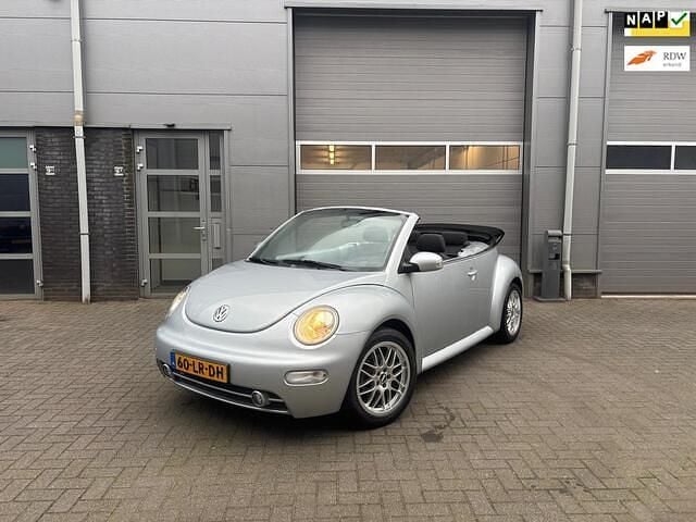 Grijs Gebruikt 2003 VW Beetle Cabriolet | € 5.495 (Duur) - Afbeelding 1/4