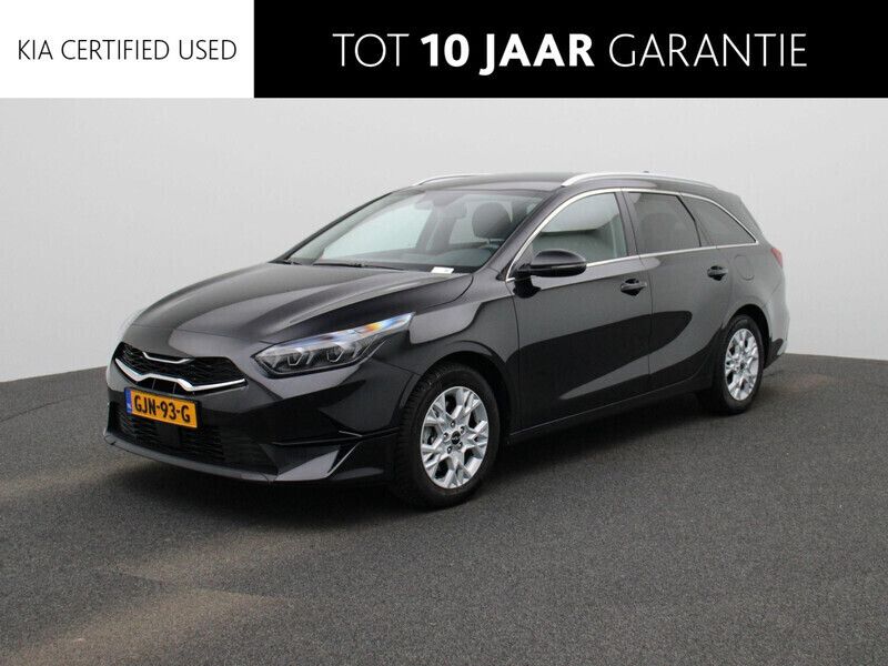 Zwart Gebruikt 2024 Kia Ceed Stationwagen | € 28.740 (Duur) - Afbeelding 1/4