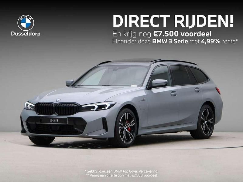 Grijs Nieuw 2025 BMW 330e Comfort Edition Stationwagen | € 75.154 (Eerlijke prijs) - Afbeelding 1/4