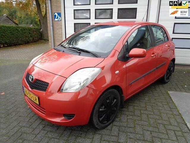 Oranje Gebruikt 2007 Toyota Yaris Sol Hatchback | € 2.799 (Super prijs) - Afbeelding 1/4