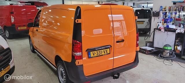 Occasion Mercedes Vito 114 PK (83 kW) 2019 Oranje Van