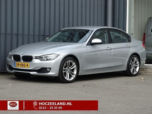 Sedan Gebruikt 2012 BMW 320 Executive Sedan | € 9.945 (Goede deal) - Afbeelding 1/4