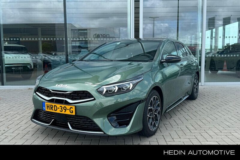 Groen Nieuw 2025 Kia ProCeed GT-Line Hatchback | € 41.890 (Iets duurder) - Afbeelding 1/4