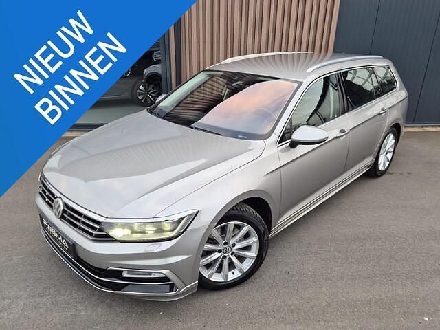 Grijs Occasion 2016 VW Passat Edition Stationwagen | € 14.499 (Duur) - Afbeelding 1/4