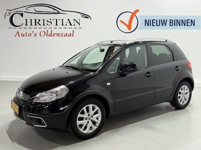 Zwart Gebruikt 2011 Fiat Sedici Emotion SUV | € 5.750 (Eerlijke prijs) - Afbeelding 1/4