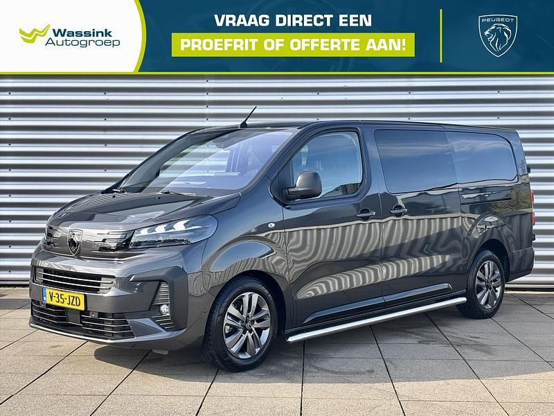 Grijs Gebruikt 2024 Peugeot Expert Comfort Van | € 34.372 - Afbeelding 1/4
