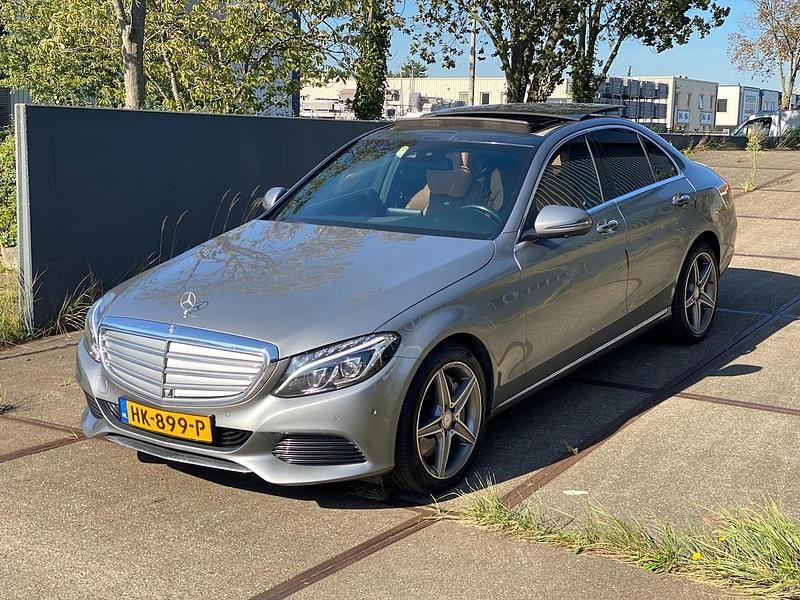 Grijs Gebruikt 2015 Mercedes C350e Sedan | € 14.999 (Iets duurder) - Afbeelding 1/4