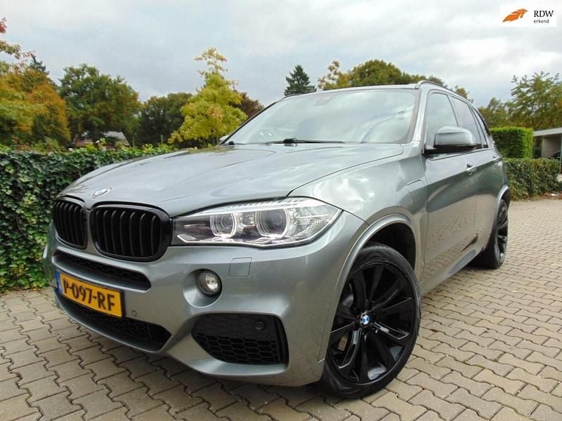 Grijs Gebruikt 2018 BMW X5 iPerformance SUV | € 25.900 (Eerlijke prijs) - Afbeelding 1/4