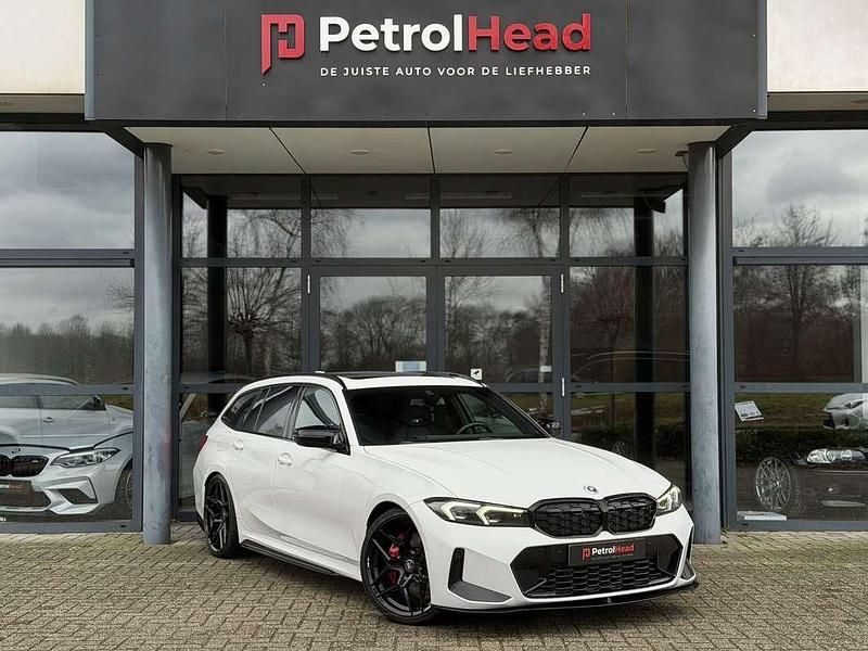 Occasion BMW 330e Basis 292 PK (214 kW) 2023 Wit Stationwagen