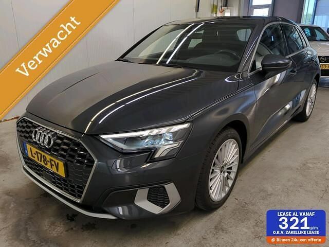 Grijs Gebruikt 2021 Audi A3 Sportback Business Hatchback | € 22.500 (Goede deal) - Afbeelding 1/4