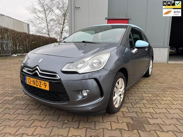 Grijs Gebruikt 2010 Citroën DS3 Chic Hatchback | € 3.399 (Eerlijke prijs) - Afbeelding 1/4