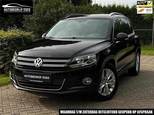 Zwart Gebruikt 2014 VW Tiguan Life SUV | € 10.999 (Super prijs) - Afbeelding 1/3