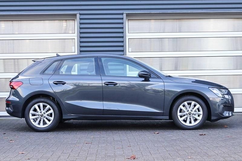 Occasion Audi A3 Sportback Proline 110 PK (80 kW) 2023 Grijs (metallic) Hatchback