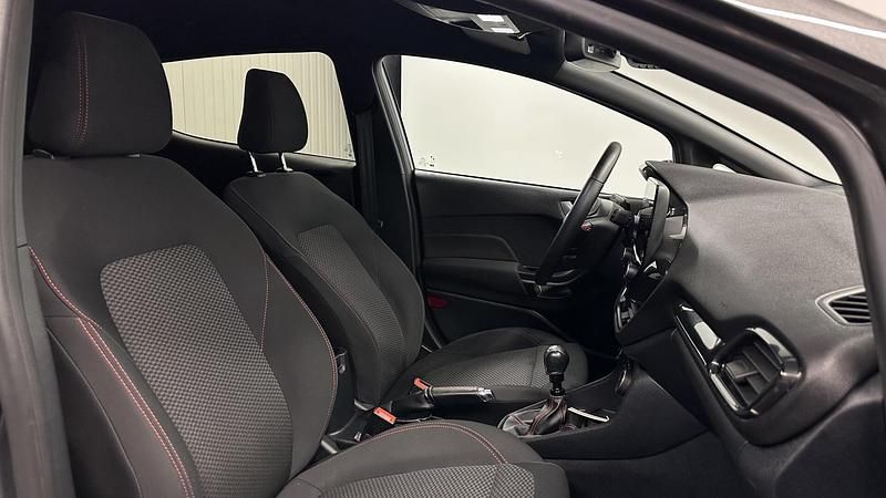 Occasion Ford Fiesta ST-Line 94 PK (69 kW) 2021 Grijs Hatchback