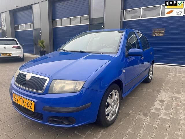 Blauw Occasion 2006 Skoda Fabia Hatchback | € 799 (Eerlijke prijs) - Afbeelding 1/4