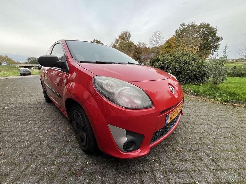 Occasion Renault Twingo Authentique 76 PK (55 kW) 2011 Rood Hatchback