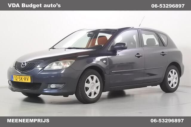 Grijs Occasion 2006 Mazda 3 Inclusive Hatchback | € 1.900 (Eerlijke prijs) - Afbeelding 1/4